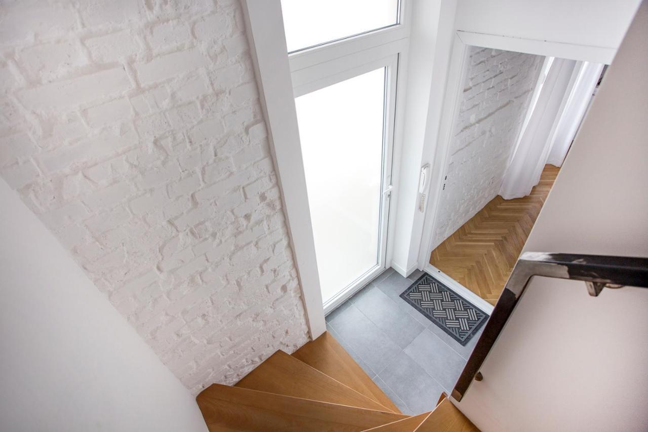 Apartment Atomic 1 *