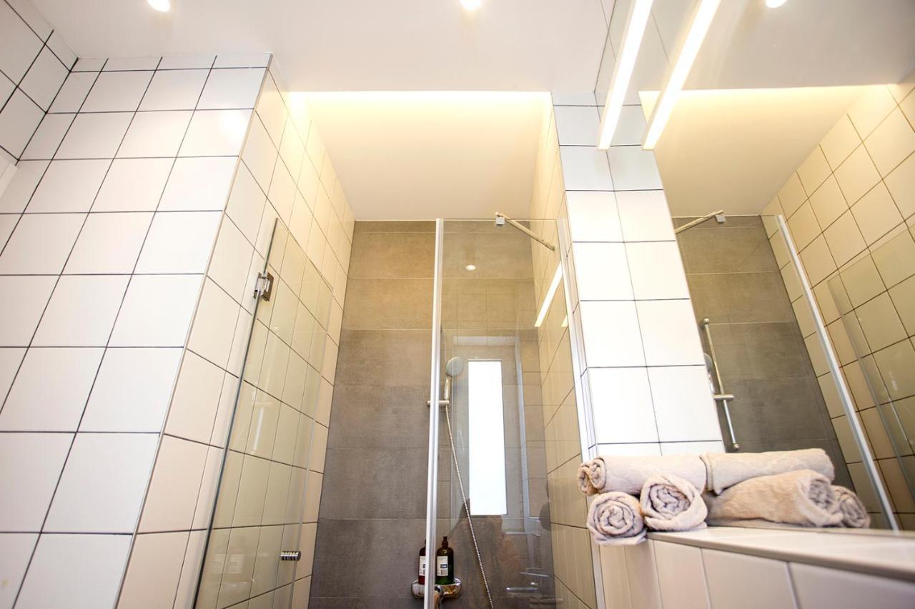 Atomic 1 Apartment *